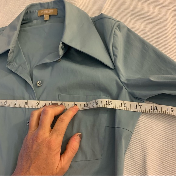 Michael Kors blue button up shirt. Size 2 - Picture 7 of 10